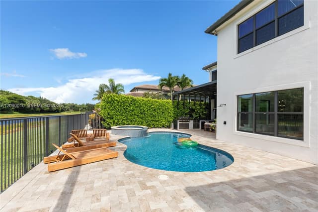 9529 Eden Roc Ct, Delray Beach FL 33446 - Delray Beach, FL - Photo 7