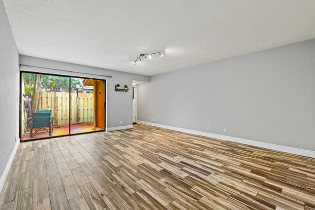 7739 Balboa Street # 7739, Sunrise FL 33351 - Sunrise, FL - Photo 4