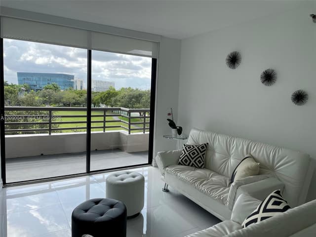 3300 NE 191 St # 504, Aventura FL 33180 - Aventura, FL - Photo 2