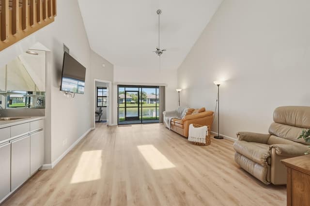 8429 WATERFORD Circle # 0, Tamarac FL 33321 - Tamarac, FL - Photo 5