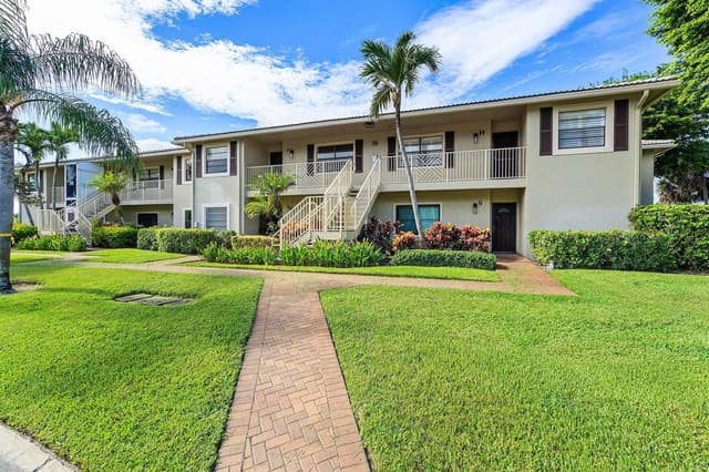 36 STRATFORD Lane W # F, Boynton Beach FL 33436 - Boynton Beach, FL - Photo 2