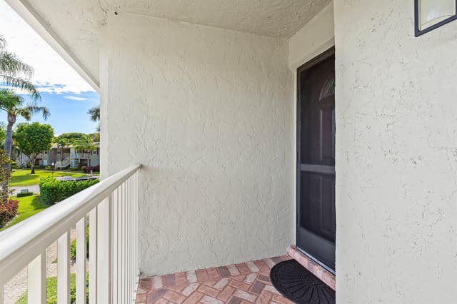 36 STRATFORD Lane W # F, Boynton Beach FL 33436 - Boynton Beach, FL - Photo 4