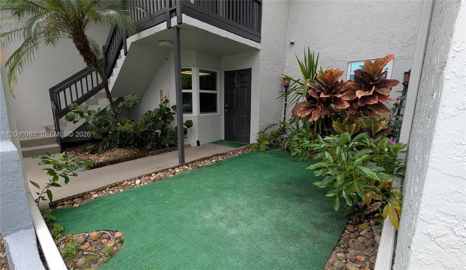 211 SW 113th Way # 211, Pembroke Pines FL 33025 - Pembroke Pines, FL - Photo 1