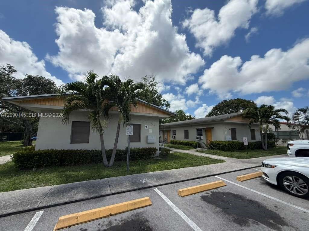 615-619 NW 11th Ave, Fort Lauderdale FL 33311