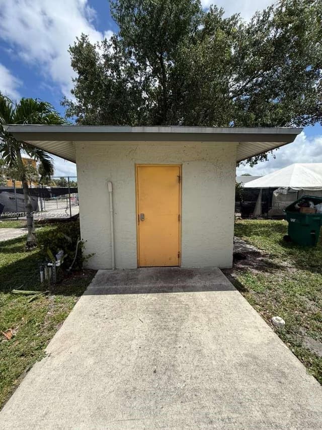 615-619 NW 11th Ave, Fort Lauderdale FL 33311 - Fort Lauderdale, FL - Photo 5