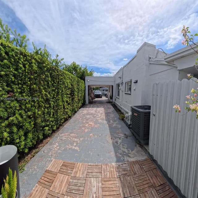 228 NW 58th Ct, Miami FL 33126 - Miami, FL - Photo 5