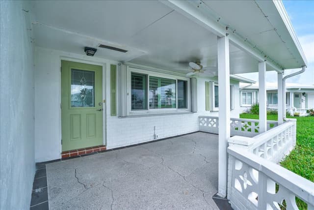 2198 SW 12th Avenue, Boynton Beach FL 33426 - Boynton Beach, FL - Photo 4