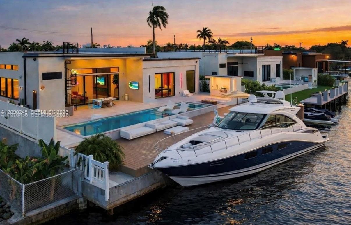 2225 NE 19th St, Fort Lauderdale FL 33305 - Fort Lauderdale, FL - Photo 1