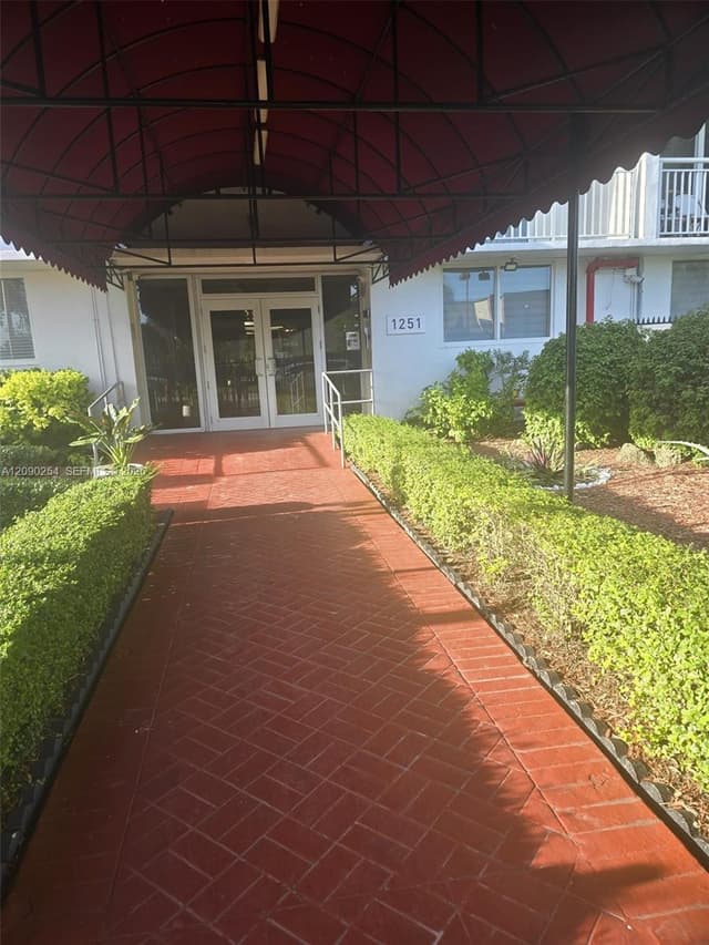 1251 NE 108th St # 718, Miami FL 33161 - Miami, FL - Photo 2