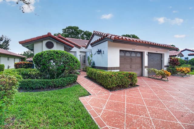 6427 Pointe Pleasant Circle, Delray Beach FL 33484 - Delray Beach, FL - Photo 2
