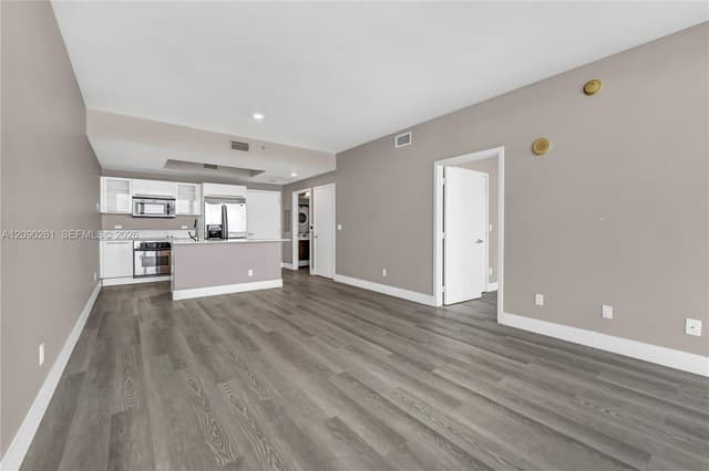 888 Biscayne Blvd # 1710, Miami FL 33132 - Miami, FL - Photo 6