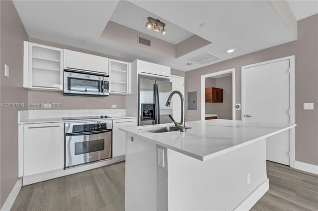 888 Biscayne Blvd # 1710, Miami FL 33132 - Miami, FL - Photo 4