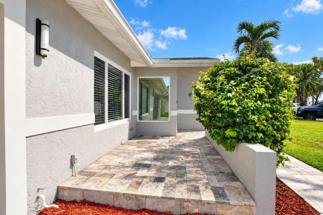 22606 SW 6TH Street, Boca Raton FL 33433 - Boca Raton, FL - Photo 4