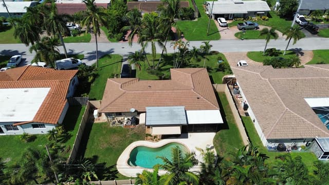 2630 NE 53RD Court, Lighthouse Point FL 33064 - Lighthouse Point, FL - Photo 4