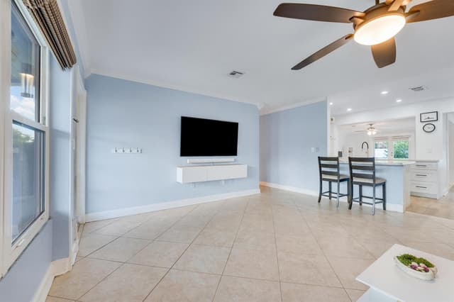 2210 NE 51ST Street, Lighthouse Point FL 33064 - Lighthouse Point, FL - Photo 4