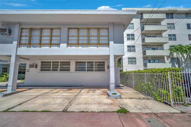8010 Tatum Waterway Dr # 5, Miami Beach FL 33141 - Miami Beach, FL - Photo 3