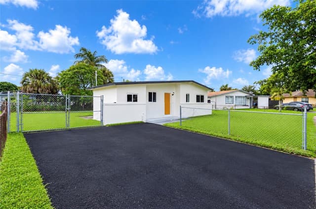 1706 NW 26th Ave, Fort Lauderdale FL 33311 - Fort Lauderdale, FL - Photo 2