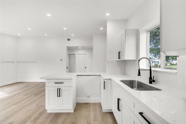 1706 NW 26th Ave, Fort Lauderdale FL 33311 - Fort Lauderdale, FL - Photo 7