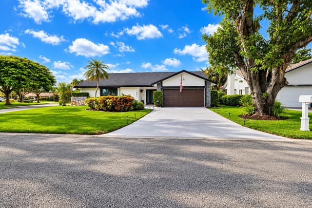 7007 NW 40TH Place, Coral Springs FL 33065 - Coral Springs, FL - Photo 2