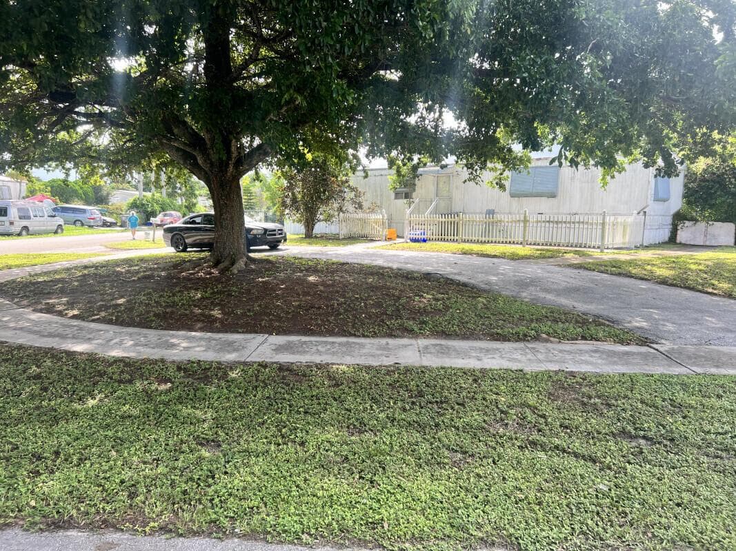 5385 Elaine Circle, West Palm Beach FL 33417