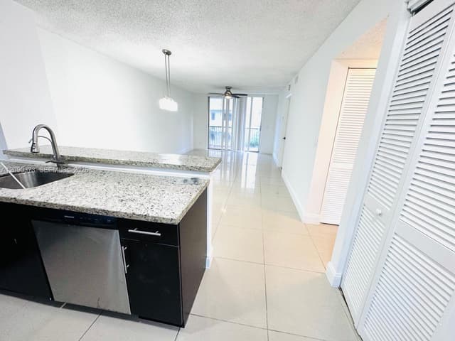 8730 N Sherman Cir # 302, Miramar FL 33025 - Miramar, FL - Photo 2
