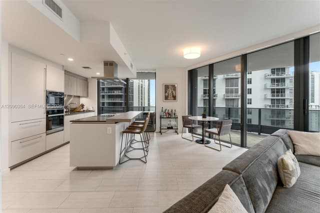 1000 Brickell Plz # 2401, Miami FL 33131 - Miami, FL - Photo 7