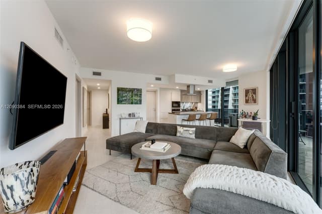 1000 Brickell Plz # 2401, Miami FL 33131 - Miami, FL - Photo 3