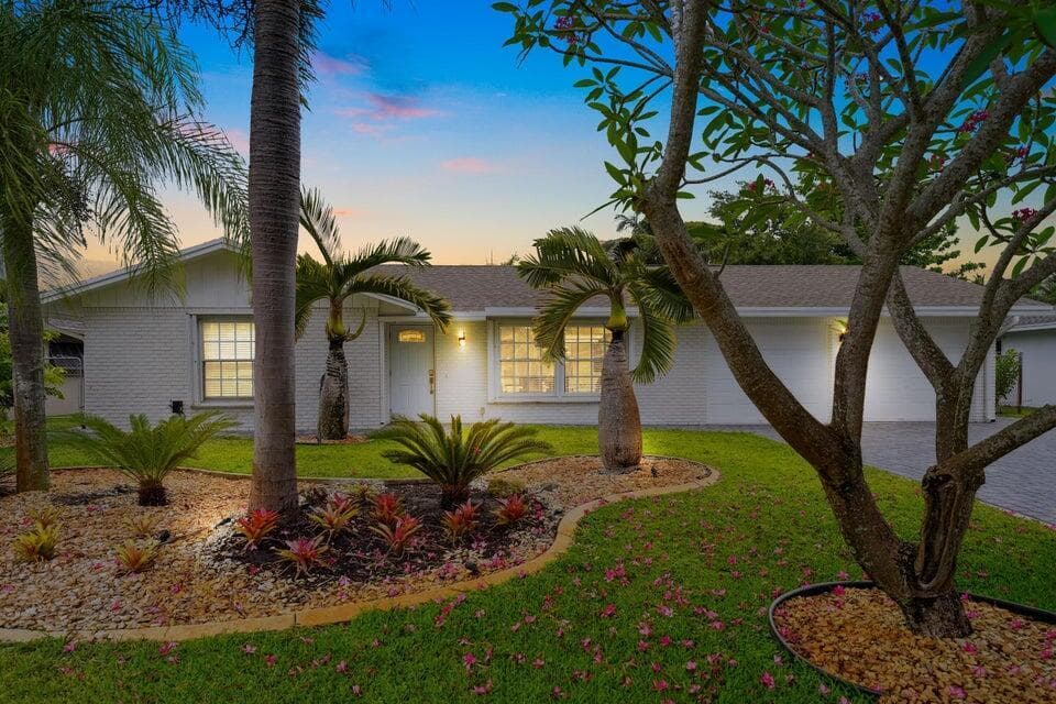 4091 Lakespur Circle N, Palm Beach Gardens FL 33410