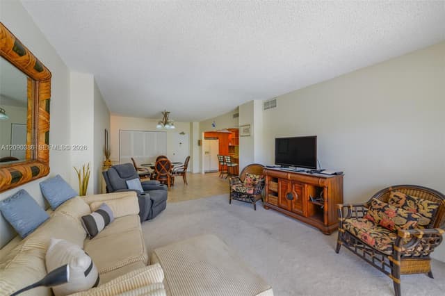 1980 S Ocean Dr # 3A, Hallandale Beach FL 33009 - Hallandale Beach, FL - Photo 5