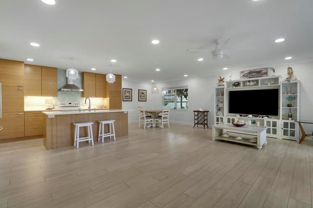 232 Seabreeze Circle, Jupiter FL 33477 - Jupiter, FL - Photo 5