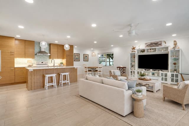 232 Seabreeze Circle, Jupiter FL 33477 - Jupiter, FL - Photo 4