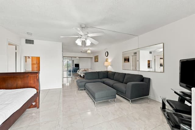 3909 N Ocean Boulevard # 410, Fort Lauderdale FL 33308 - Fort Lauderdale, FL - Photo 5