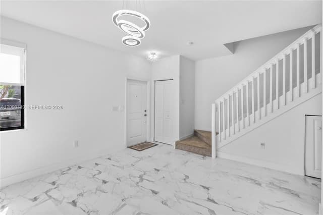 957 NE 211th St, Miami FL 33179 - Miami, FL - Photo 4