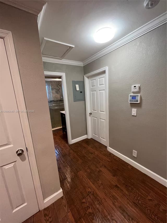 217 SW 10th St, Hallandale Beach FL 33009 - Hallandale Beach, FL - Photo 6