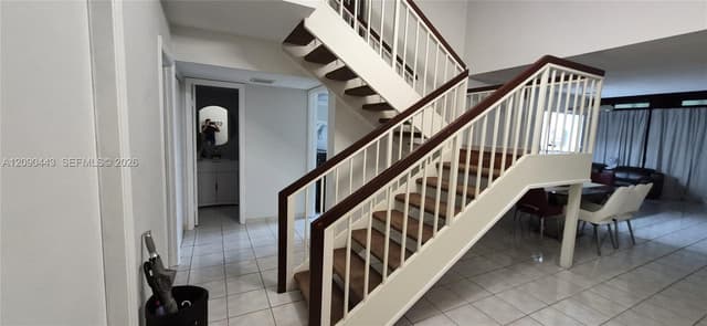 1441 W Fairway Rd, Pembroke Pines FL 33026 - Pembroke Pines, FL - Photo 4