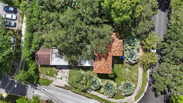 931 NW 14th Ct, Miami FL 33125 - Miami, FL - Photo 2