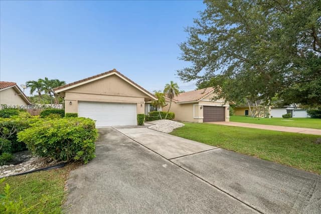 1459 NW 97th Ter, Coral Springs FL 33071 - Coral Springs, FL - Photo 3