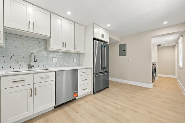 806 CYPRESS GROVE Lane # 303, Pompano Beach FL 33069 - Pompano Beach, FL - Photo 6