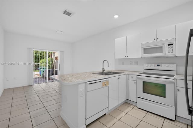 11233 SW 231st Ln, Miami FL 33170 - Miami, FL - Photo 5