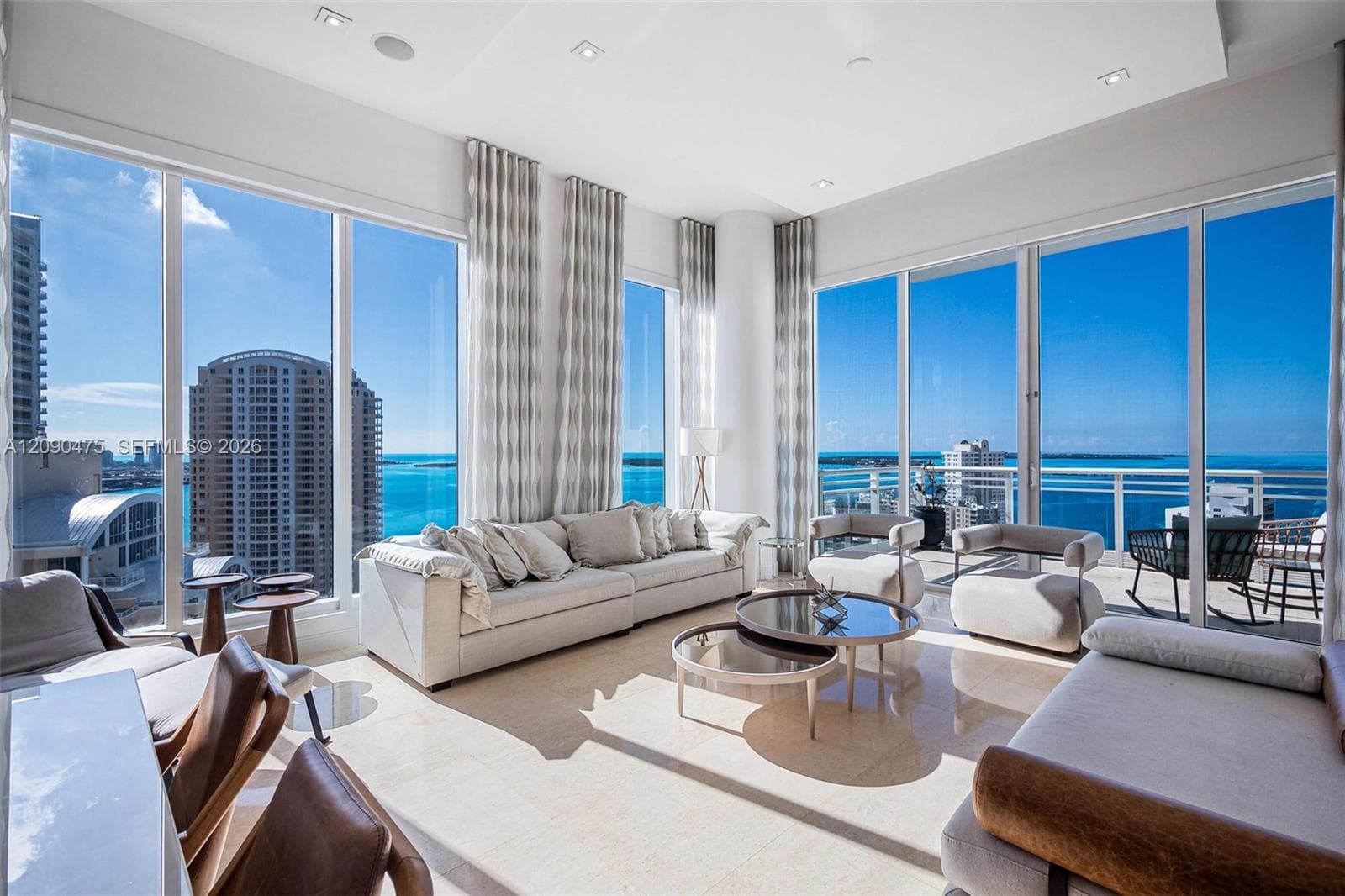 900 Brickell Key Blvd # 2504, Miami FL 33131 - Miami, FL - Photo 1