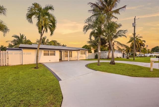 4540 SW 28th Ter, Dania Beach FL 33312 - Dania Beach, FL - Photo 2