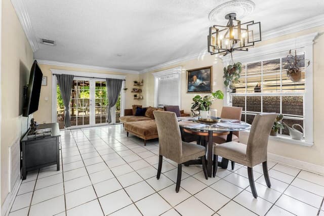 105 Plumage Lane, West Palm Beach FL 33415 - West Palm Beach, FL - Photo 6
