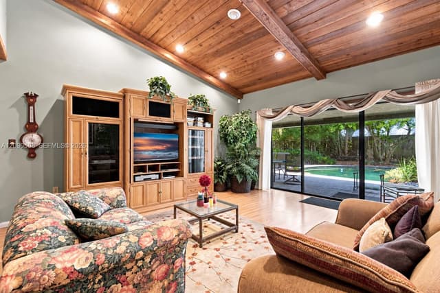 521 NW 78th Way, Plantation FL 33324 - Plantation, FL - Photo 2