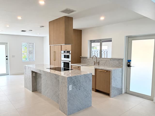 1516 NE 15th Avenue, Fort Lauderdale FL 33304 - Fort Lauderdale, FL - Photo 3