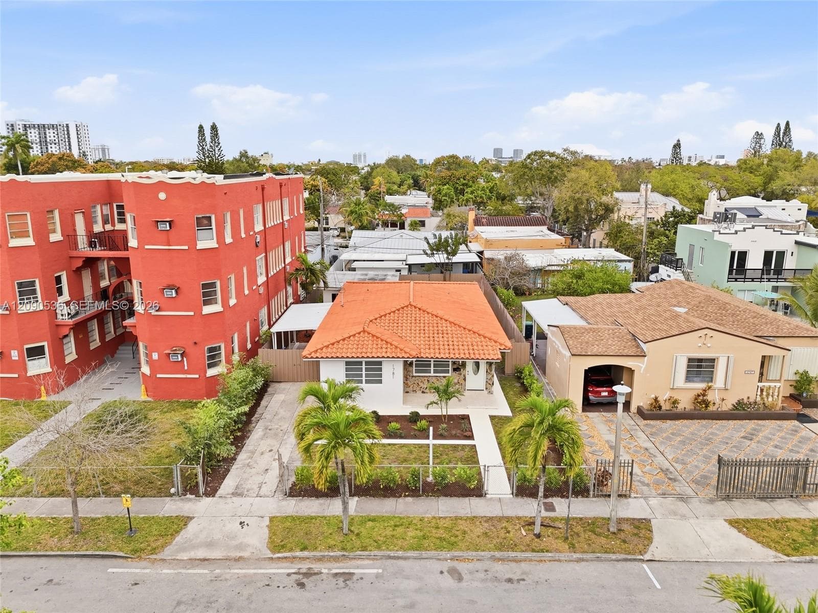 1781 SW 13th St, Miami FL 33145