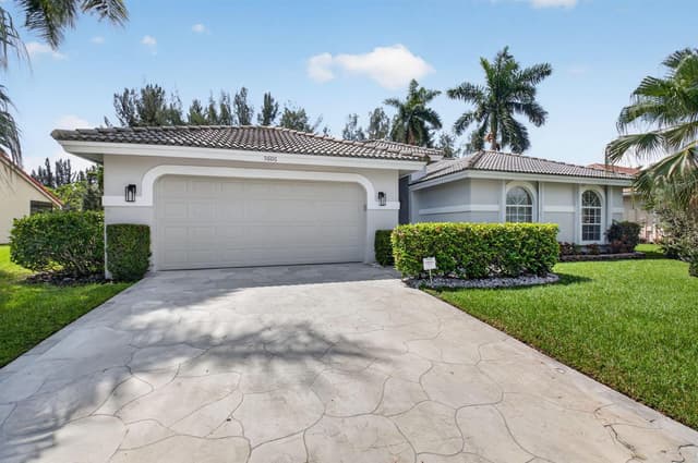 5606 Aspen Ridge Circle, Delray Beach FL 33484 - Delray Beach, FL - Photo 2