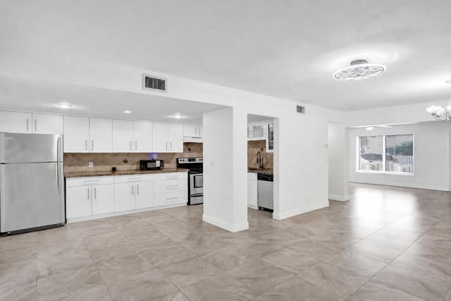 8091 NW 12TH Street # H, Margate FL 33063 - Margate, FL - Photo 5