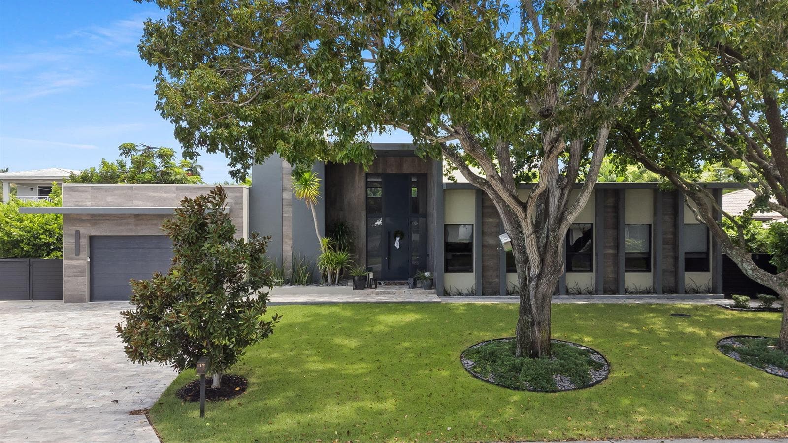 2424 NE 27th Avenue, Fort Lauderdale FL 33305 - Fort Lauderdale, FL - Photo 1