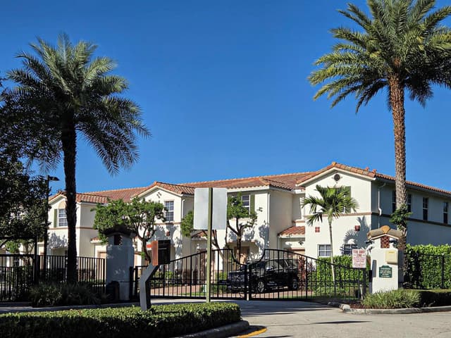 4679 TARA COVE Way, West Palm Beach FL 33417 - West Palm Beach, FL - Photo 2