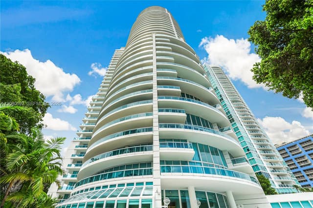 2127 SE Brickell Ave # 1406, Miami FL 33129 - Miami, FL - Photo 2
